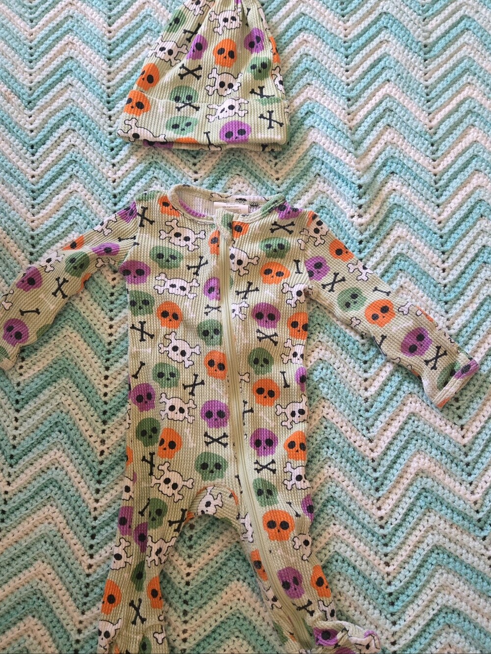 Spearmint Baby Skull Print One Piece Set 0-3M